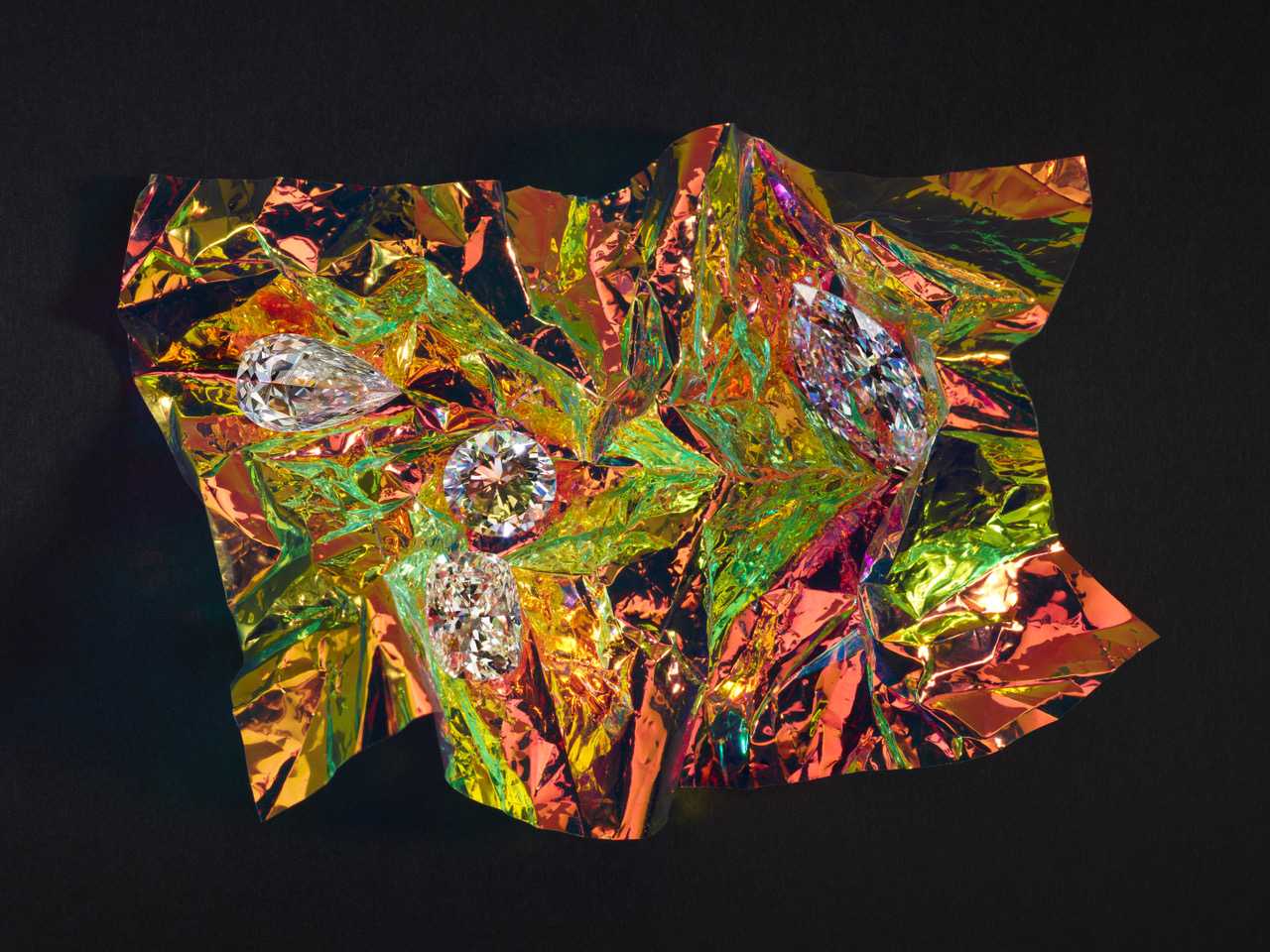 ExpositionBig Bang organisé par le Natural Diamond Council à Paris présentant des photos de Sonia Sieff pour NDC