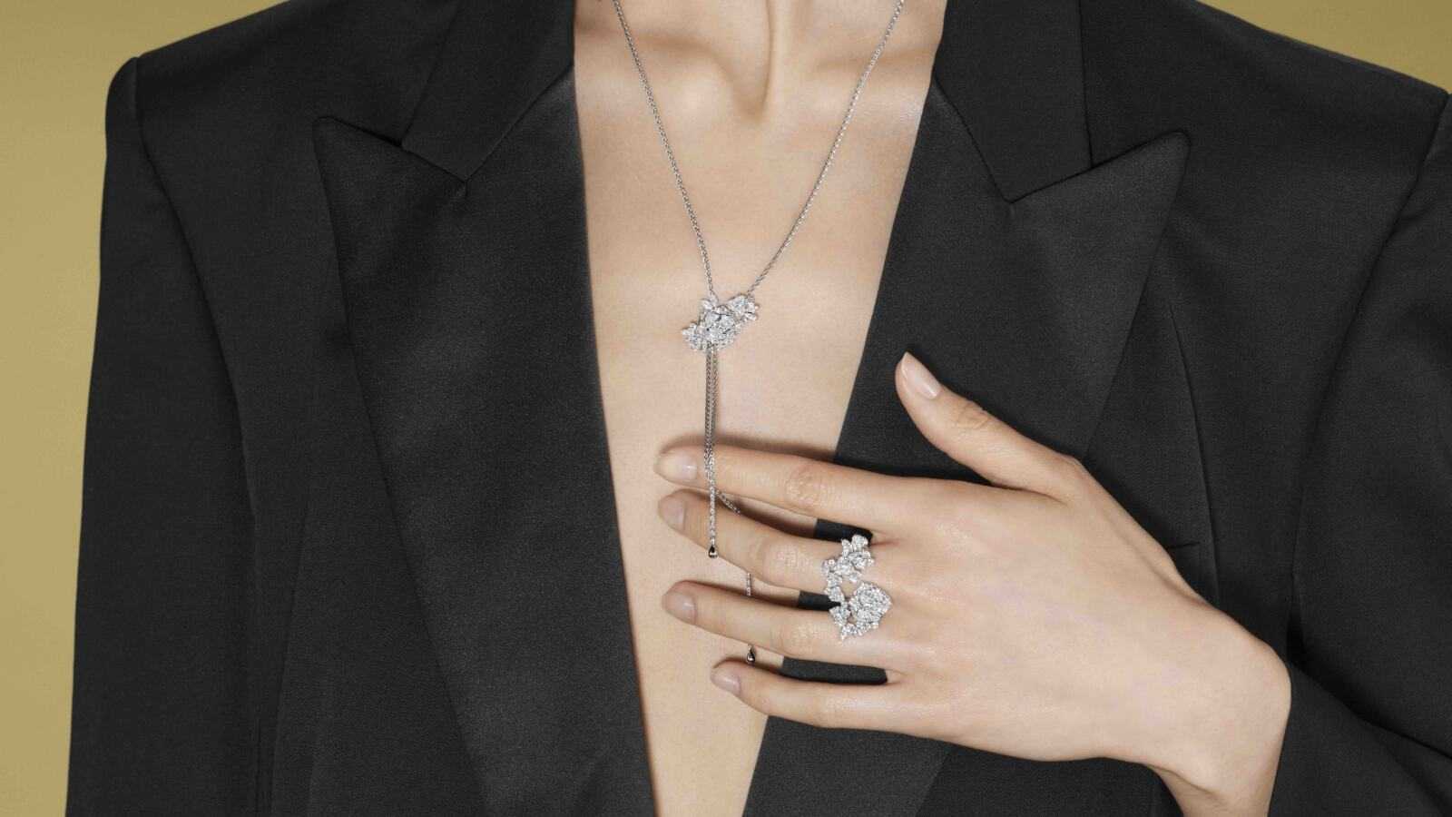 © PIAGET